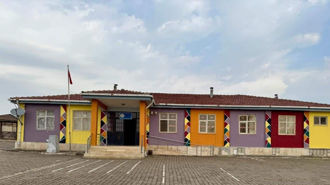 Yapraklı İlkokulu BATMAN KOZLUK