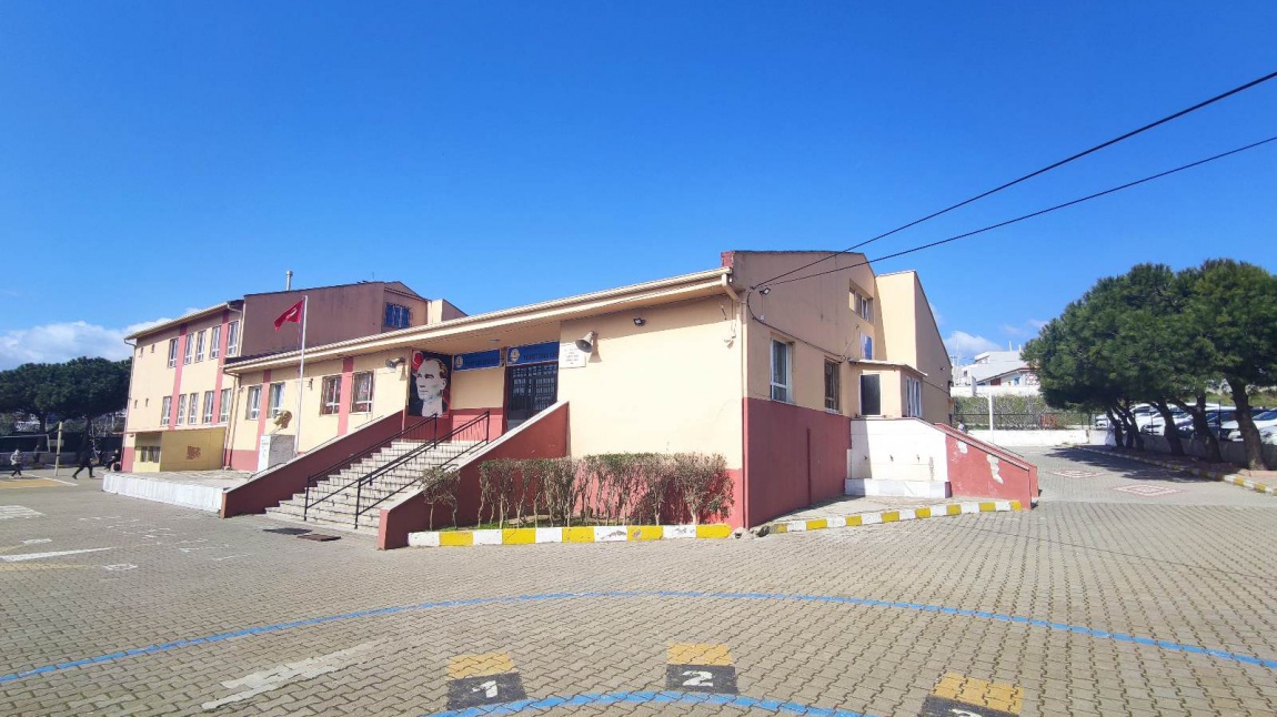 Ticaret Odası Ortaokulu BALIKESİR BANDIRMA
