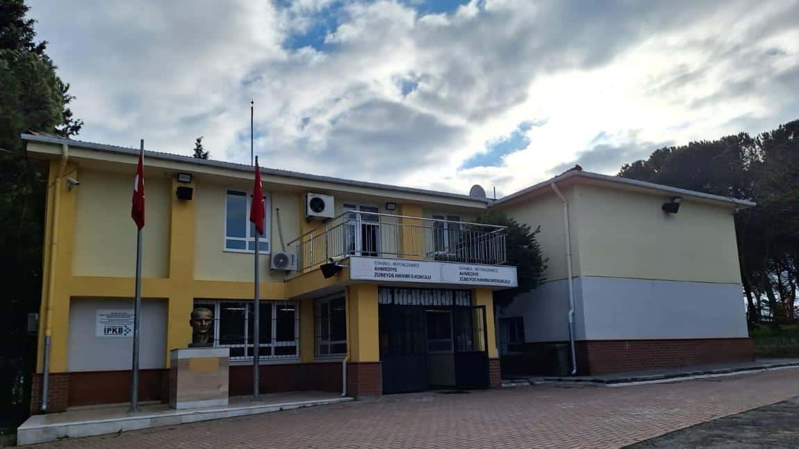 Ahmediye Zübeyde Hanım Ortaokulu İSTANBUL BÜYÜKÇEKMECE