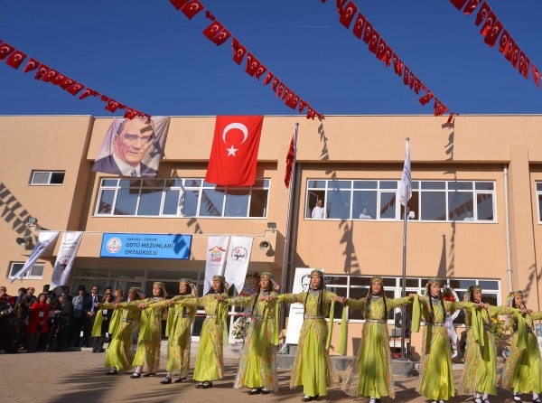 ODTÜ Mezunları Ortaokulu ANKARA SİNCAN