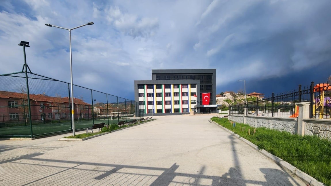 Mehmet Akif Ortaokulu TOKAT TURHAL