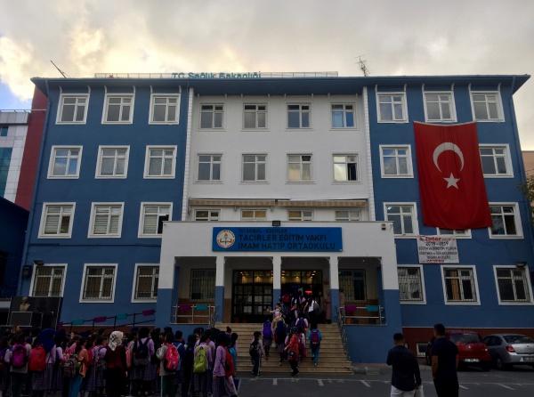 Tacirler Eğitim Vakfı İmam Hatip Ortaokulu İSTANBUL ESENLER