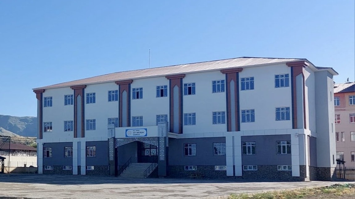 Vali Adil Yazar İlkokulu MUŞ MERKEZ