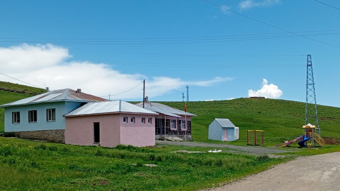 Kaygıntaş İlkokulu MUŞ VARTO