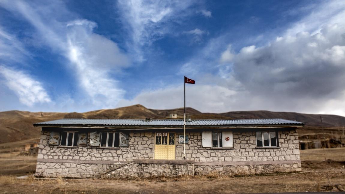 Yaylacık Ortaokulu ERZURUM HORASAN