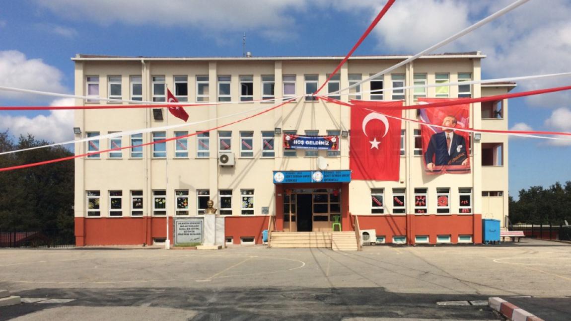 Şehit Serkan Angay Ortaokulu İSTANBUL ŞİLE