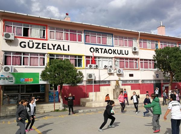 Güzelyalı Ortaokulu İZMİR KONAK