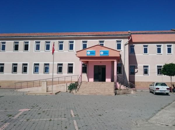 Aşağı Erhacı Ortaokulu IĞDIR MERKEZ