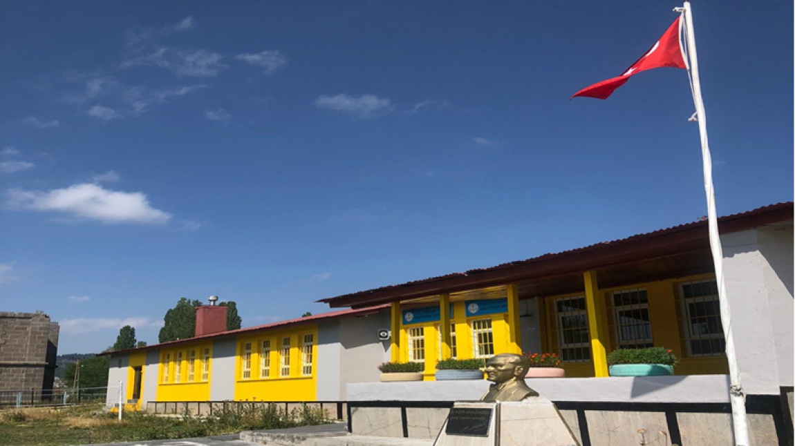 Halit Paşa İlkokulu KARS SARIKAMIŞ