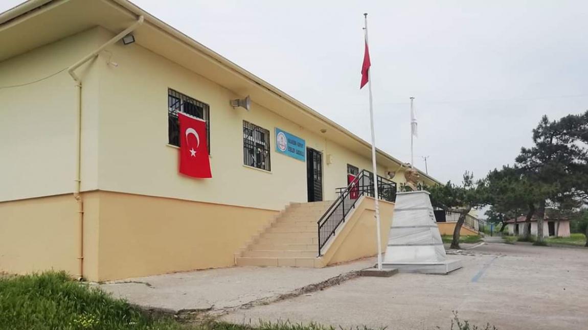 Eşeler İlkokulu BALIKESİR KEPSUT