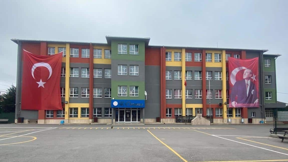 700. Yıl Ortaokulu İSTANBUL PENDİK