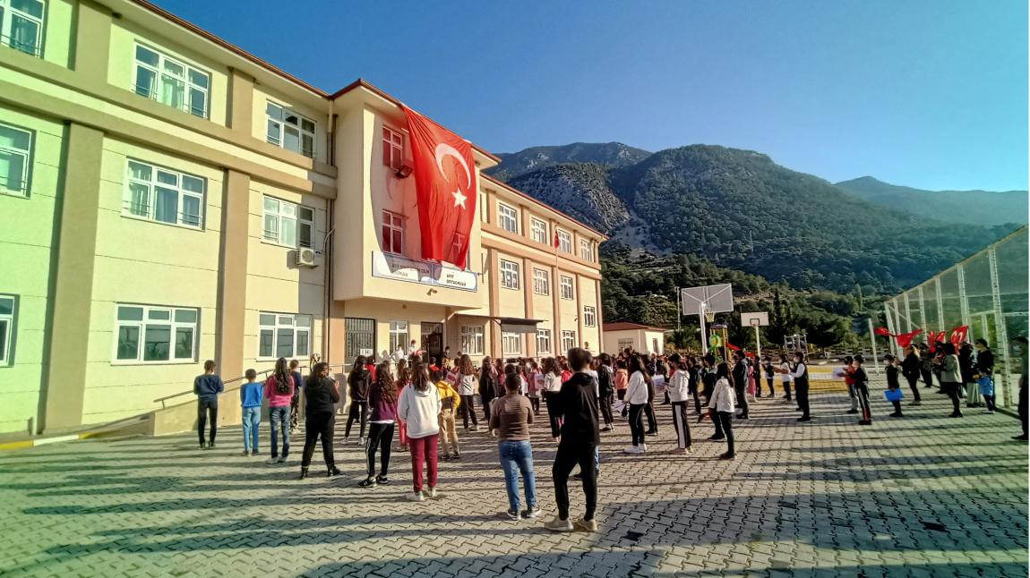 Arif  Şehit Osman Çelik İlkokulu ANTALYA FİNİKE