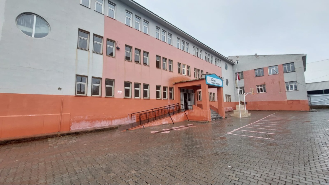 ATATÜRK ORTAOKULU HAKKARİ MERKEZ