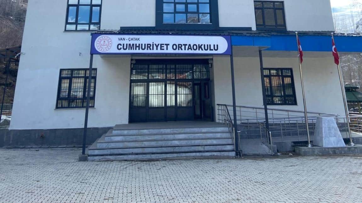 Cumhuriyet Ortaokulu VAN ÇATAK