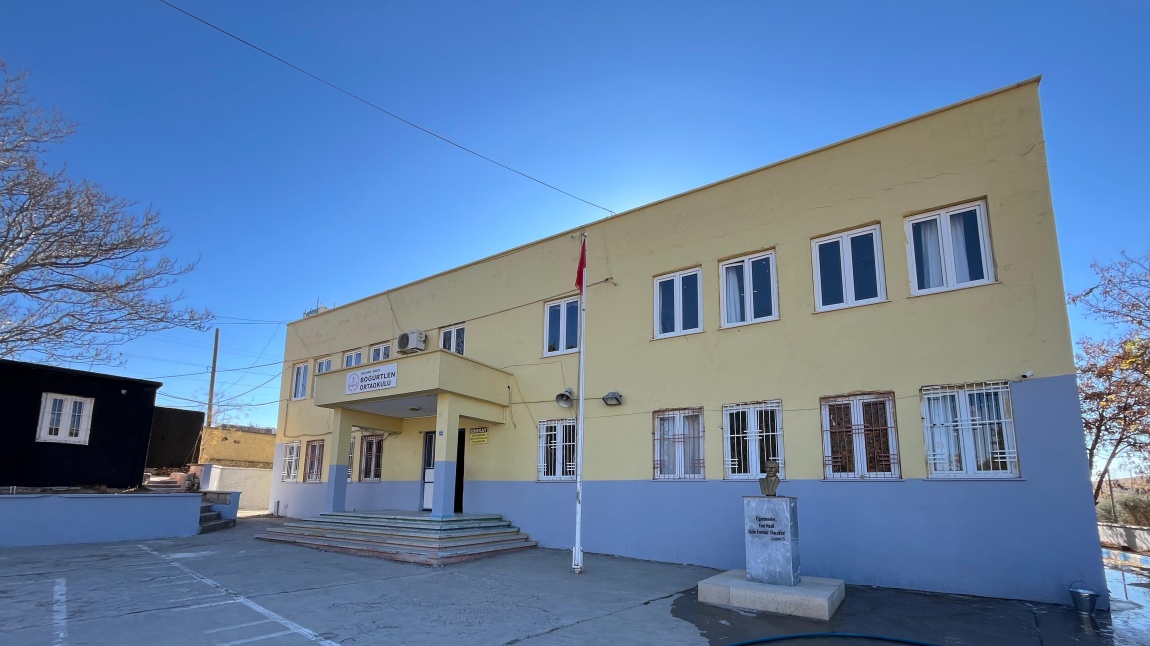 Böğürtlen Ortaokulu ŞANLIURFA BİRECİK