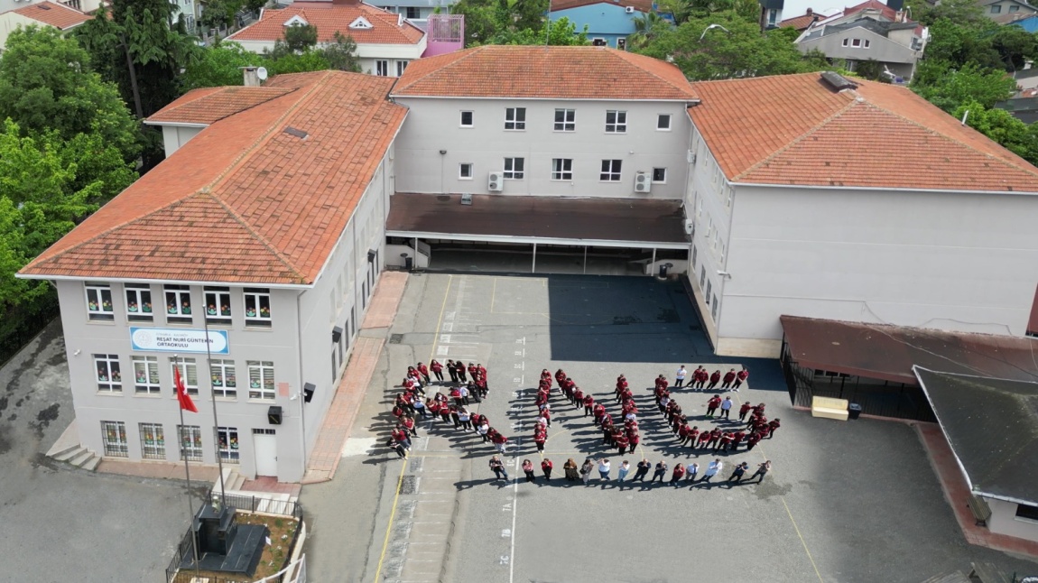 Reşat Nuri Güntekin Ortaokulu İSTANBUL KADIKÖY