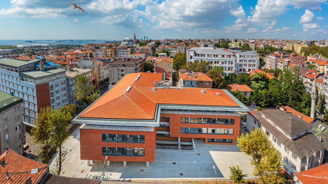 Aksaray Mahmudiye Ortaokulu İSTANBUL FATİH