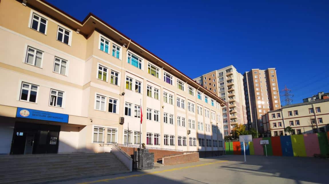 Esenyurt Şehitler Ortaokulu İSTANBUL ESENYURT