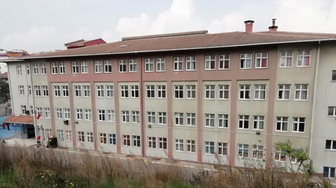 Esenyurt Şehitler İlkokulu İSTANBUL ESENYURT