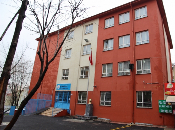 Hürriyet İlkokulu İSTANBUL BAHÇELİEVLER