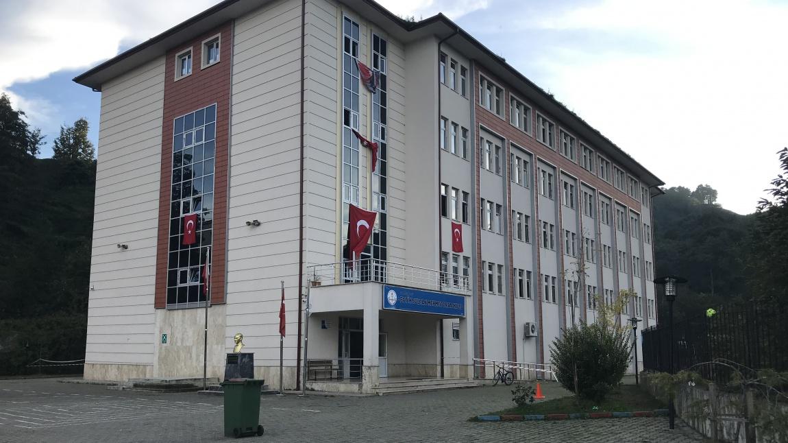 Fatih Sultan Mehmet Ortaokulu TRABZON OF