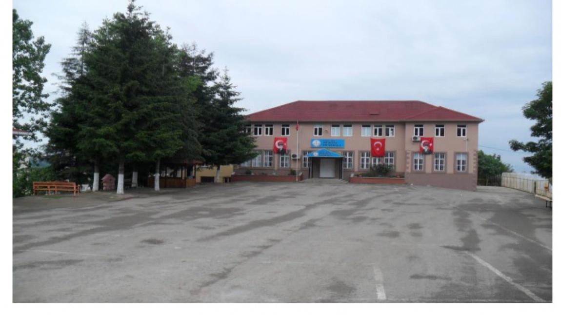 Kaşüstü İlkokulu TRABZON YOMRA