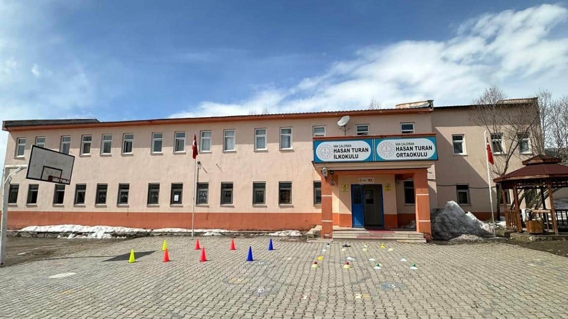 Hasan Turan Ortaokulu VAN ÇALDIRAN