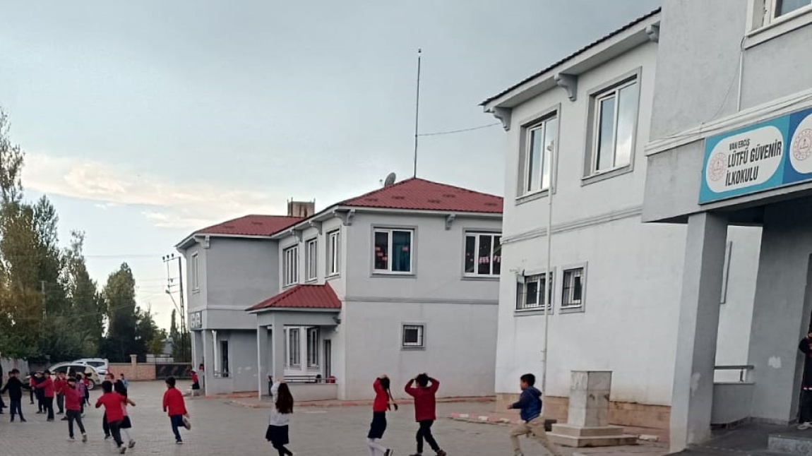 Lütfü Güvenir İlkokulu VAN ERCİŞ