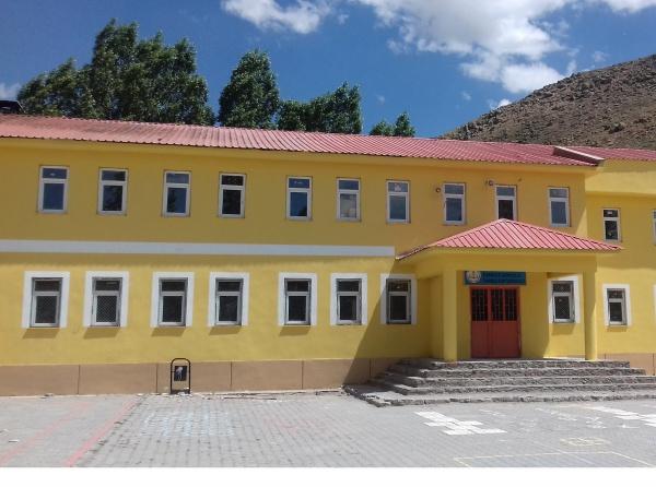 Tansu Ortaokulu VAN MURADİYE