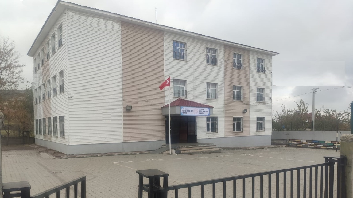 Şehit Er Mahfuz Urut Ortaokulu BİTLİS GÜROYMAK