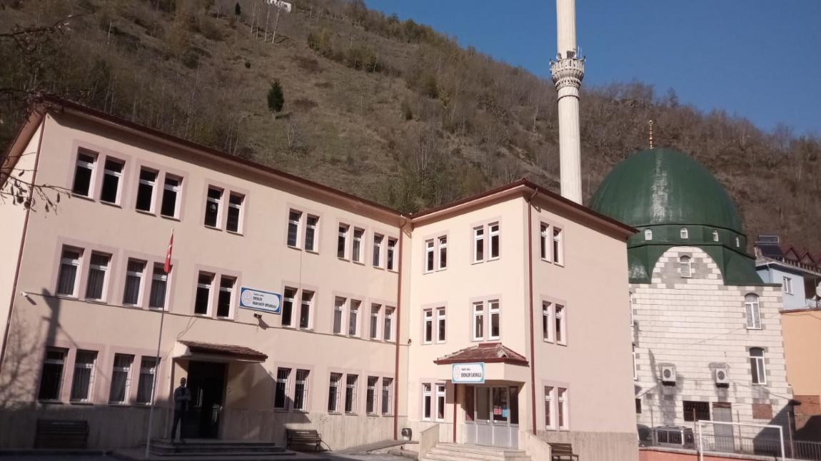 ERENLER İLKOKULU TRABZON ARAKLI