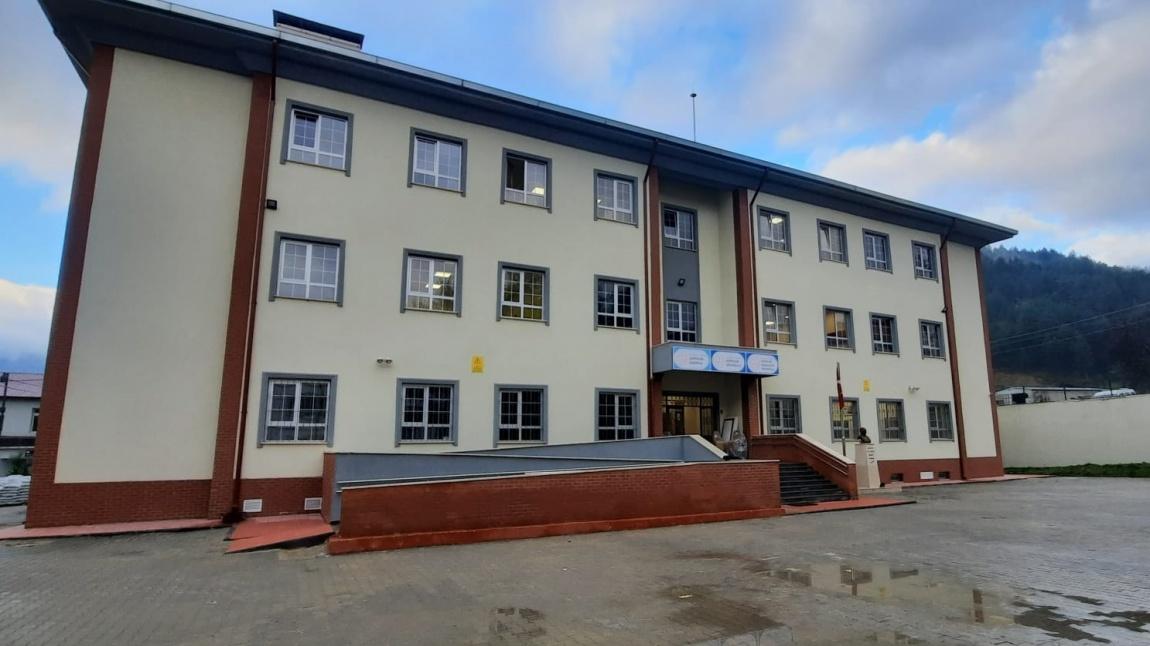 Şenpazar Borsa İstanbul Ortaokulu KASTAMONU ŞENPAZAR