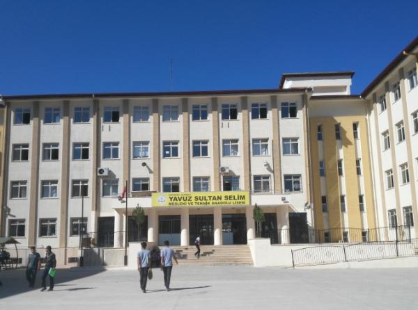 Üçoklar Mesleki ve Teknik Anadolu Lisesi GAZİANTEP ŞAHİNBEY