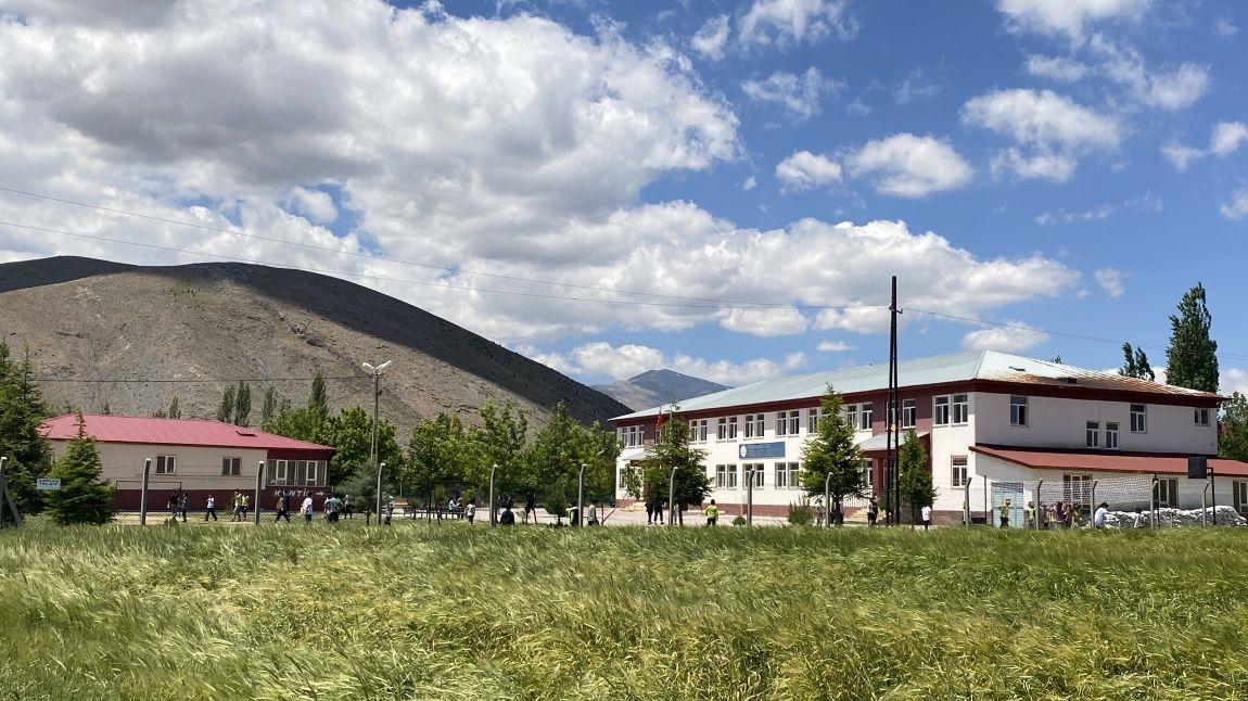 Cuma Çelik Ortaokulu KAHRAMANMARAŞ AFŞİN