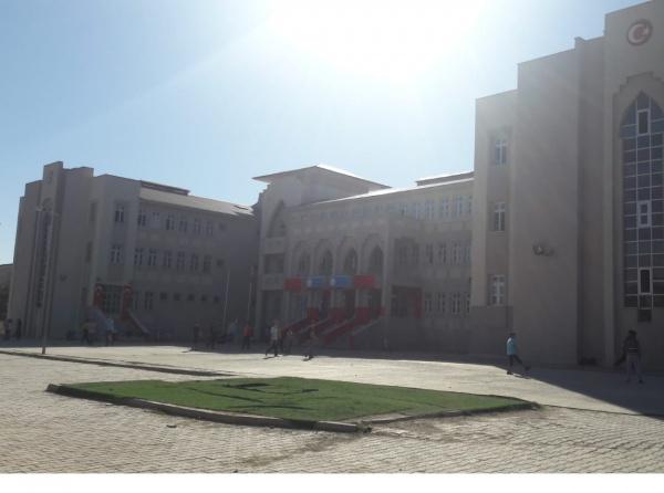 Aşık Mahzuni Şerif Ortaokulu KAHRAMANMARAŞ AFŞİN