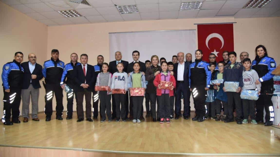 Dursunbey Borsa İstanbul Yatılı Bölge Ortaokulu BALIKESİR DURSUNBEY