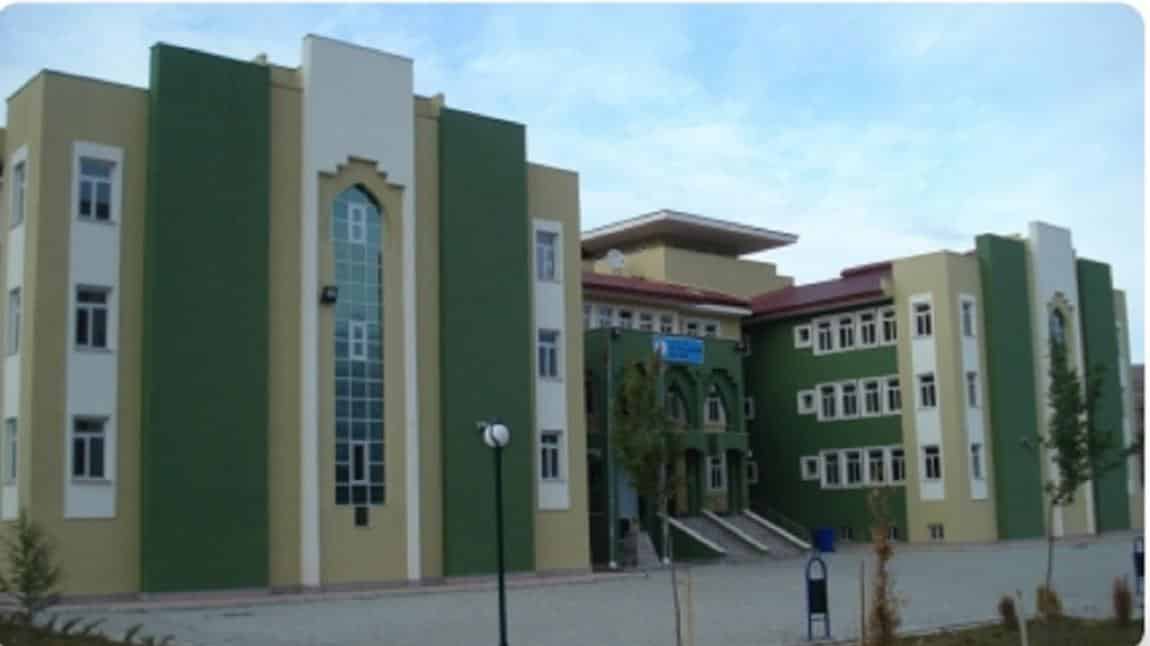 Olur TOKİ Yatılı Bölge Ortaokulu ERZURUM OLUR
