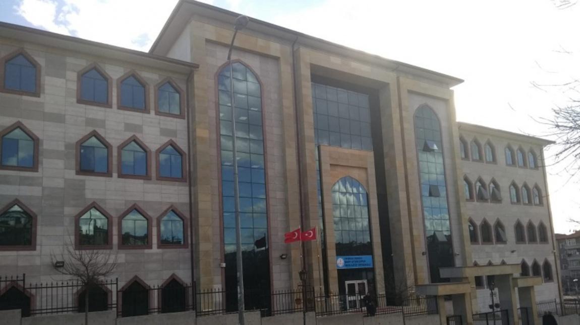 Kırıkkale Şehit Aydın Çopur İmam Hatip Ortaokulu KIRIKKALE MERKEZ