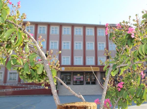 Güzelyurt Kız Anadolu İmam Hatip Lisesi İSTANBUL ESENYURT