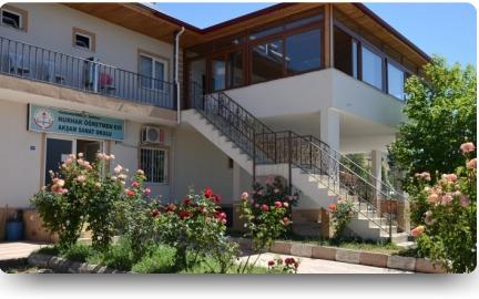 Nurhak Öğretmenevi ve Akşam Sanat Okulu KAHRAMANMARAŞ NURHAK