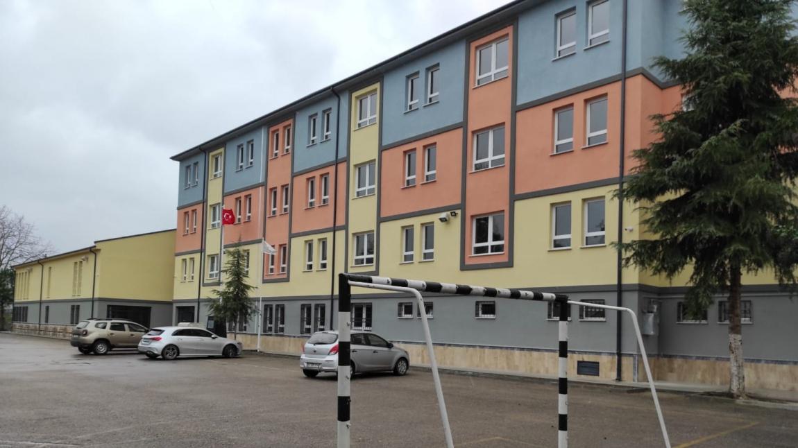 Gölcük İhsaniye Ticaret Mesleki ve Teknik Anadolu Lisesi KOCAELİ GÖLCÜK