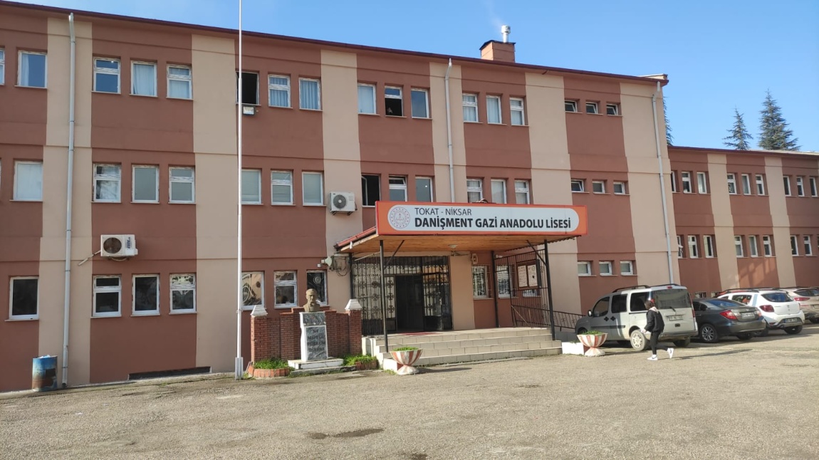 Danışment Gazi Anadolu Lisesi TOKAT NİKSAR