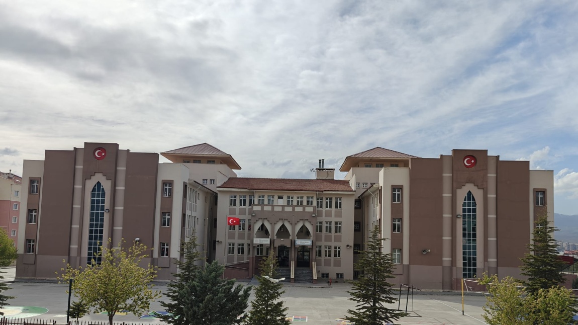 Aliya İzzet Begoviç Ortaokulu NİĞDE MERKEZ