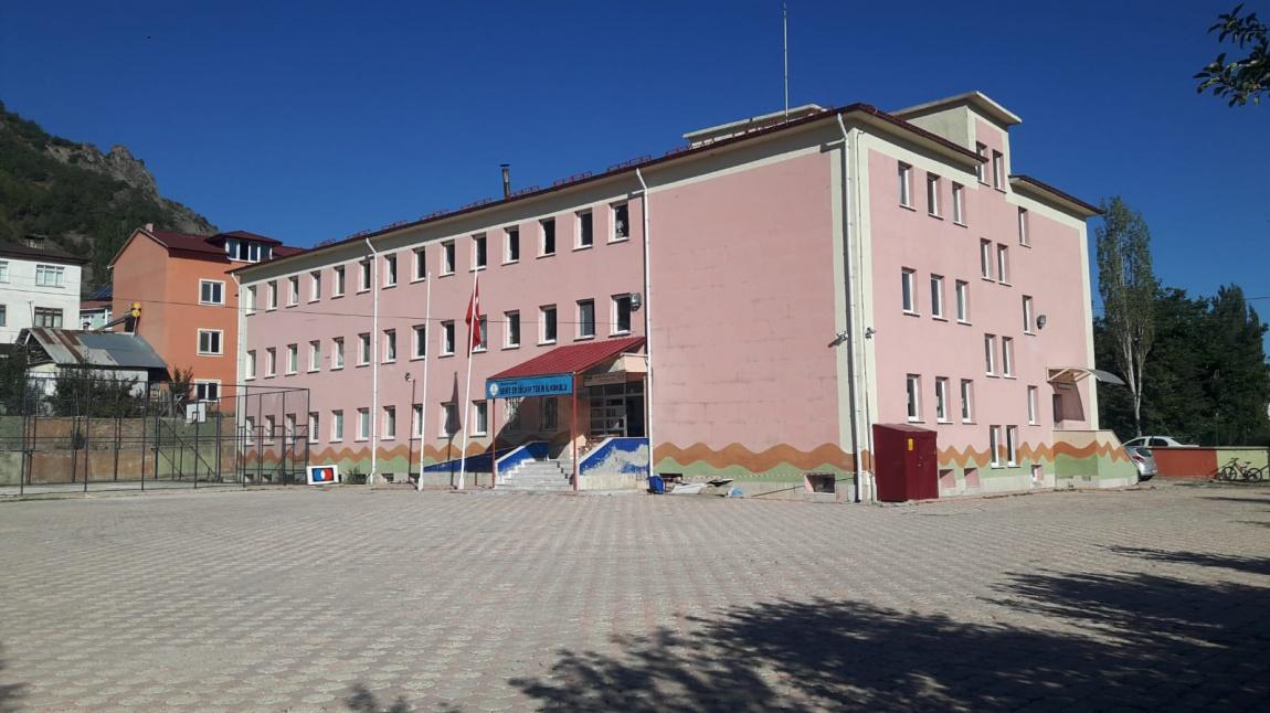 Alucra Şehit Er Zülkif TEKİR İlkokulu GİRESUN ALUCRA