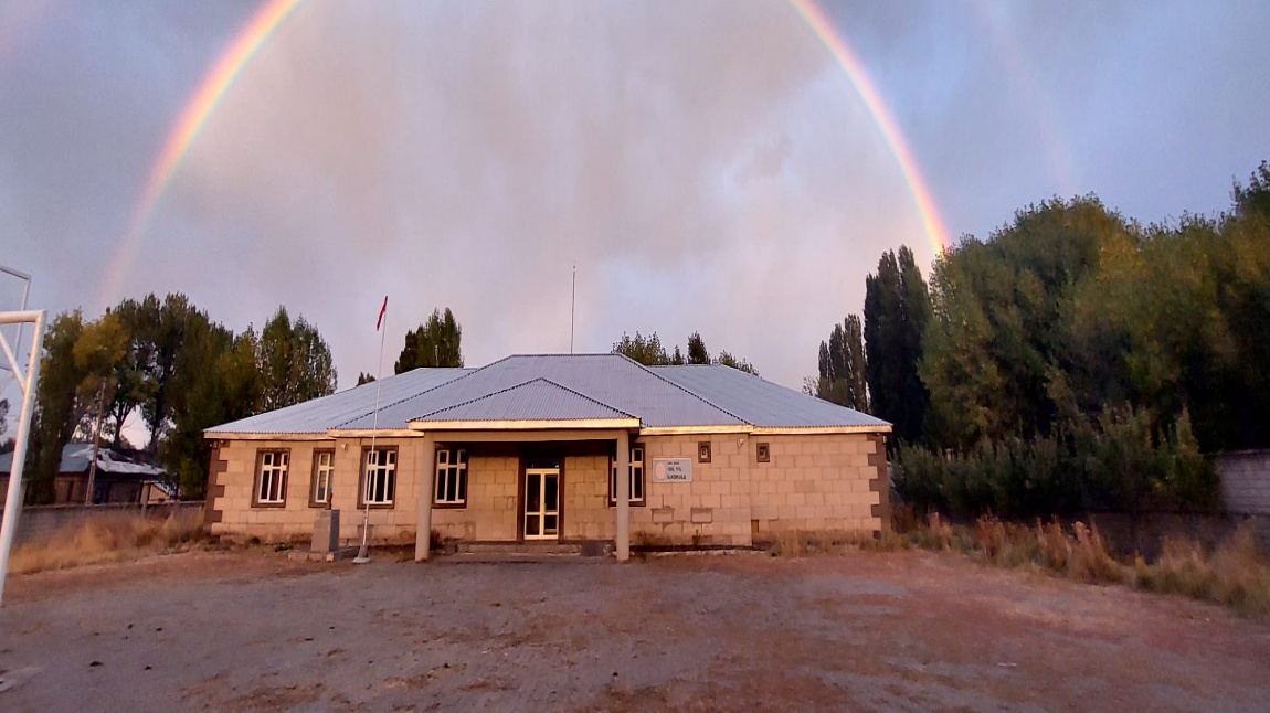 100. Yıl İlkokulu KARS SUSUZ