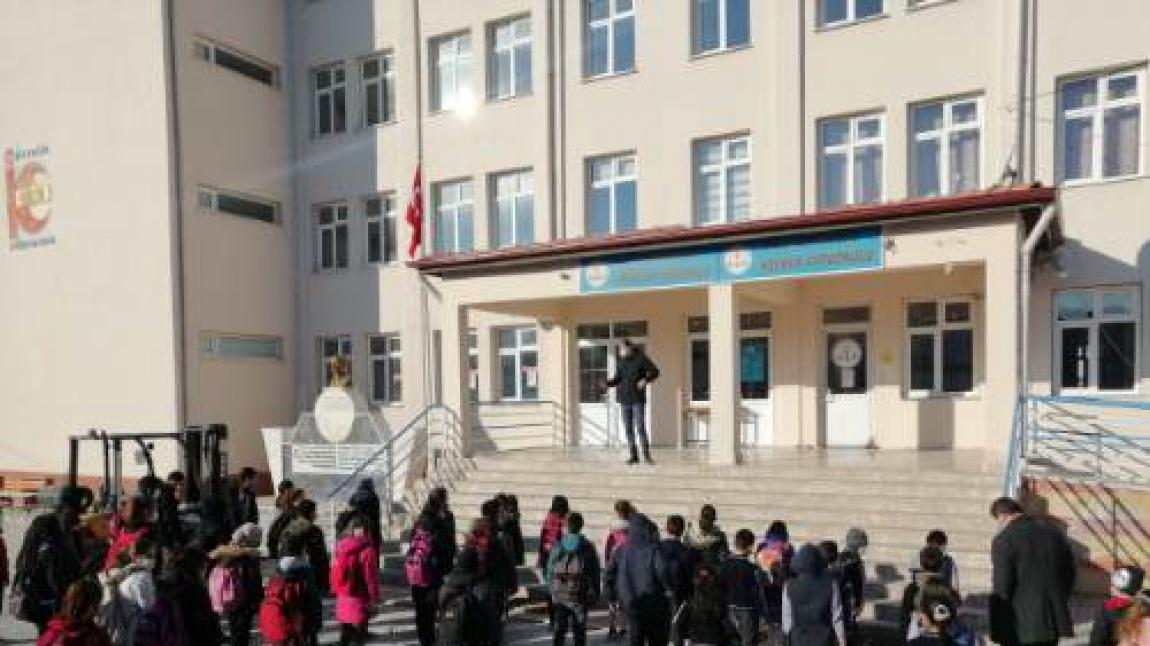 Kerkük Ortaokulu ISPARTA ŞARKIKARAAĞAÇ