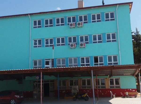 Üçgüllük İlkokulu HATAY ARSUZ