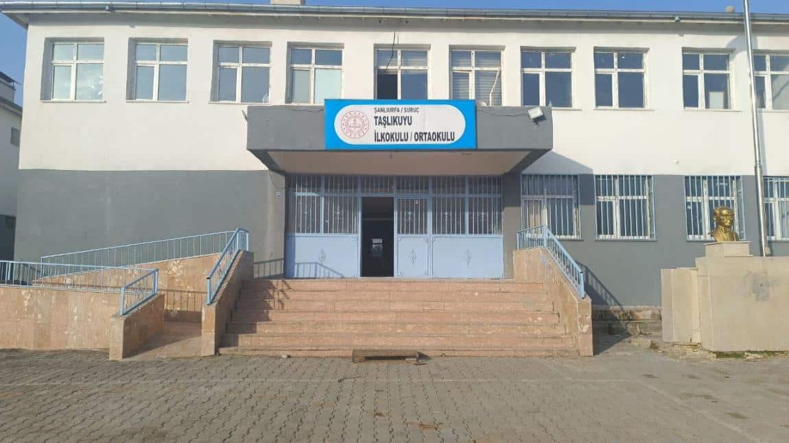 Taşlıkuyu Ortaokulu ŞANLIURFA SURUÇ