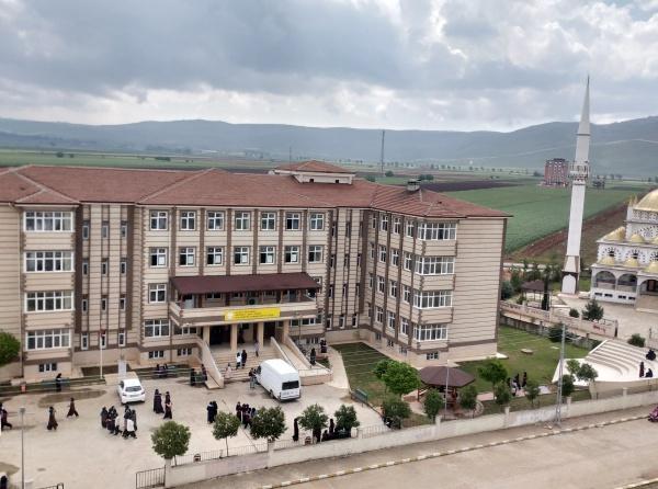 Reyhanlı Mehmet Akif Ersoy Kız Anadolu İmam Hatip Lisesi HATAY REYHANLI