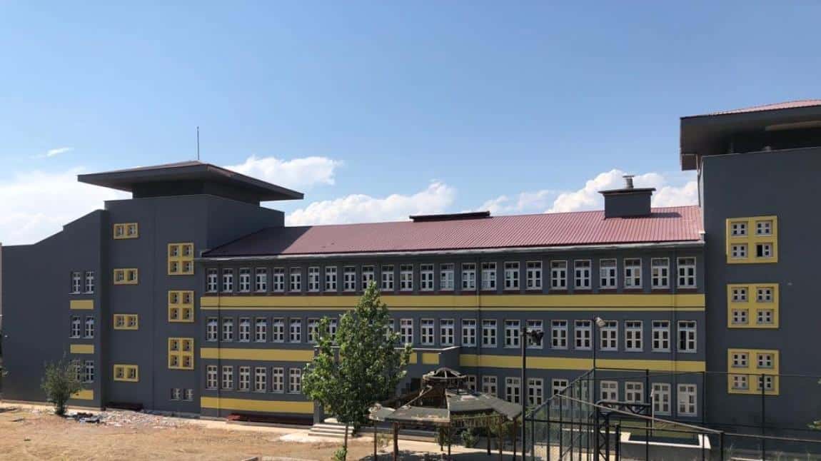 Karacaoğlan Ortaokulu KAHRAMANMARAŞ DULKADİROĞLU